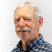 Robertson Headshot Web 1